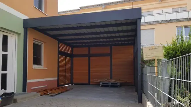 Carport mit Schuppen - Carportmaster Projekt 19-P-2013 - 90537 Feucht - Carportbild 01 - Carport mit Schuppen nach Maß