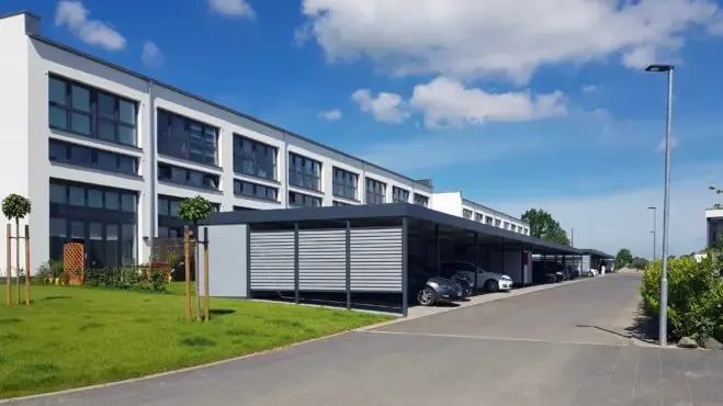 Reihencarport Stahl - Carportmaster Projekt 18-P-1969 - 56428 Montabaur - Carportbild 01 - Reihencarport f&uuml;r 32 Fahrzeuge